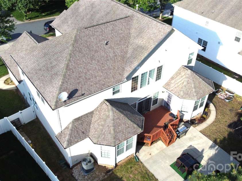 14615 Bridle Trace Lane, Pineville, NC 28134.  MLS# CAR4259188, YatesRealty ID 19618. 