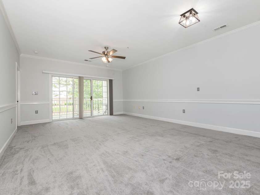 8747 Coralbell Lane, Charlotte, NC 28213.  MLS# CAR4258950, YatesRealty ID 19619. Living Room
