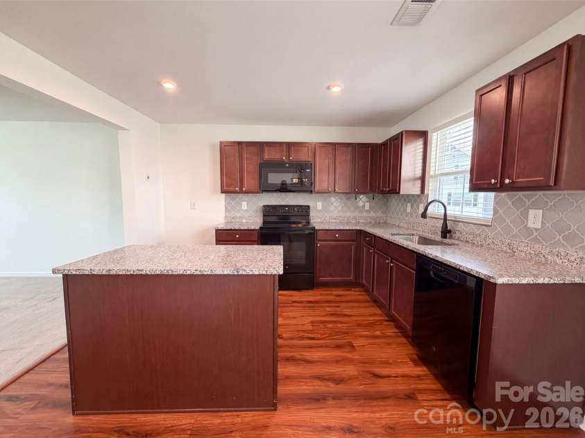 923 Taybyn Road, Fort Mill, SC 29715.  MLS# CAR4401052, YatesRealty ID 19619. 