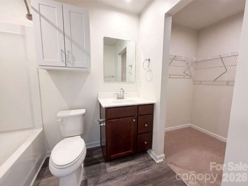 923 Taybyn Road, Fort Mill, SC 29715.  MLS# CAR4401052, YatesRealty ID 19619. 