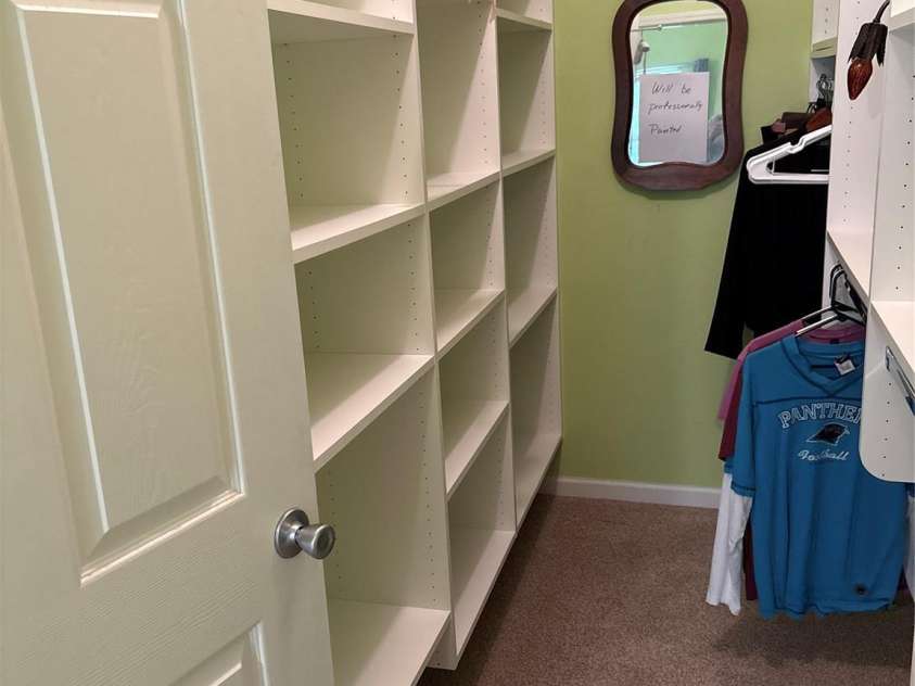 900 Vista Lake Drive, Candler, NC 28715.  MLS# CAR4299998, YatesRealty ID 1962. 