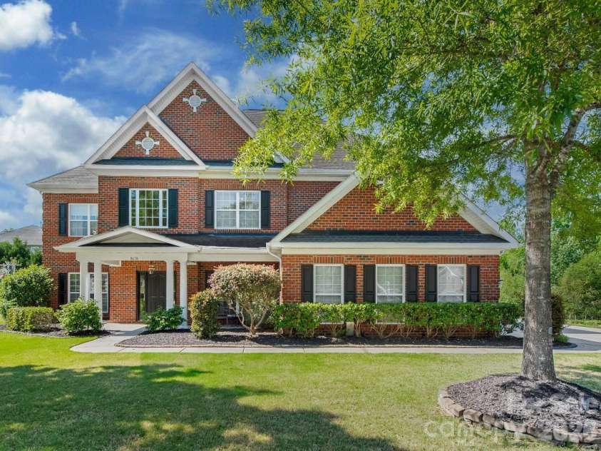 8638 Savannah Road, Harrisburg, NC 28075.  MLS# CAR4372561, YatesRealty ID 19620. Welcome Home!