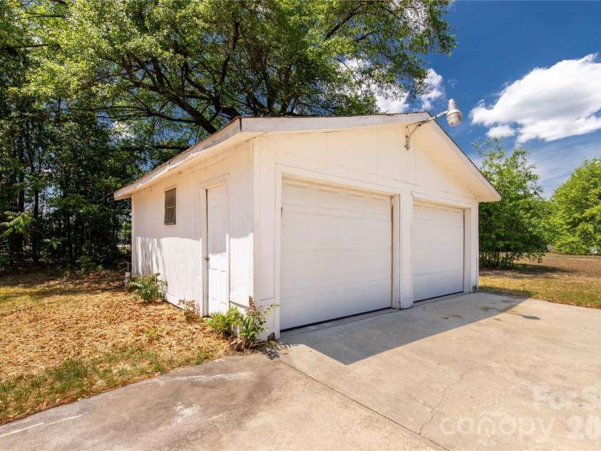 1108 Evans Mill Road, Pageland, SC 29728.  MLS# CAR4369888, YatesRealty ID 19621. 