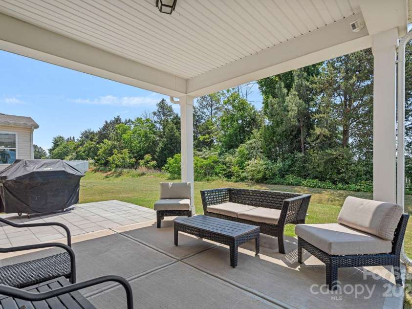 9110 Buckley Court, Charlotte, NC 28269.  MLS# CAR4263998, YatesRealty ID 19621. 