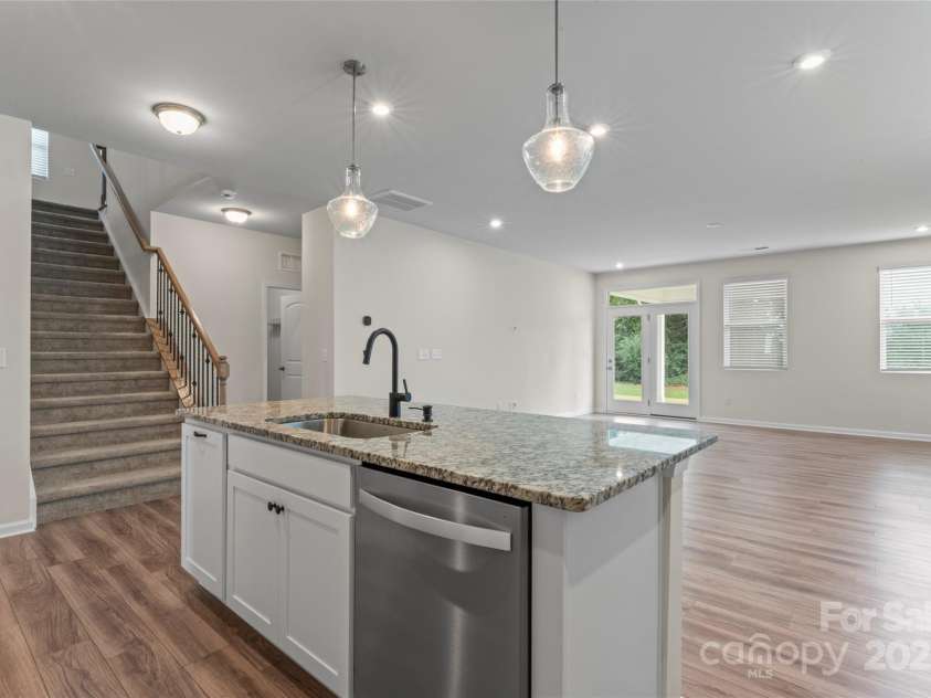 9110 Buckley Court, Charlotte, NC 28269.  MLS# CAR4309359, YatesRealty ID 19621. 