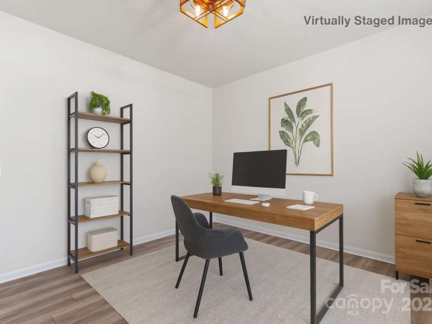 9110 Buckley Court, Charlotte, NC 28269.  MLS# CAR4309359, YatesRealty ID 19621. 