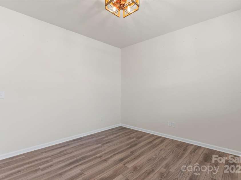 9110 Buckley Court, Charlotte, NC 28269.  MLS# CAR4309359, YatesRealty ID 19621. 