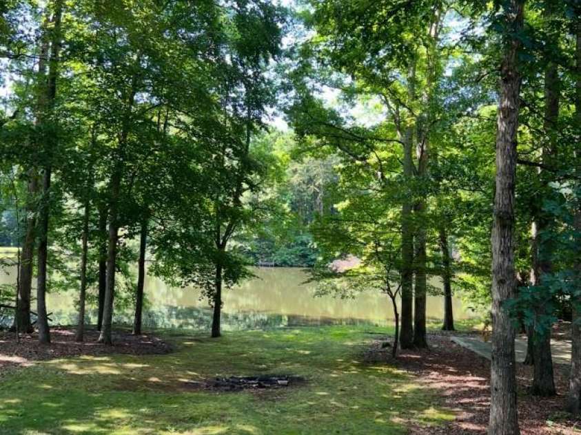 10311 Windtree Lane, Charlotte, NC 28215.  MLS# CAR4267329, YatesRealty ID 19622. 