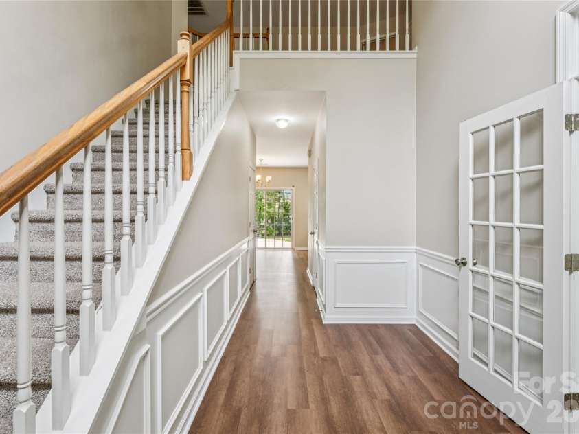 1206 Arrow Lake Court, Fort Mill, SC 29707.  MLS# CAR4371326, YatesRealty ID 19622. 2 story foyer and fresh LVP flooring