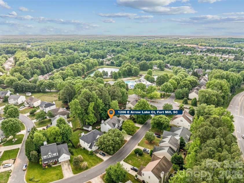 1206 Arrow Lake Court, Fort Mill, SC 29707.  MLS# CAR4371326, YatesRealty ID 19622. A few houses down from community amenities