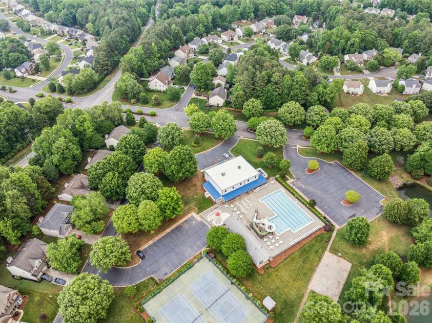 1206 Arrow Lake Court, Fort Mill, SC 29707.  MLS# CAR4371326, YatesRealty ID 19622. Community amenities