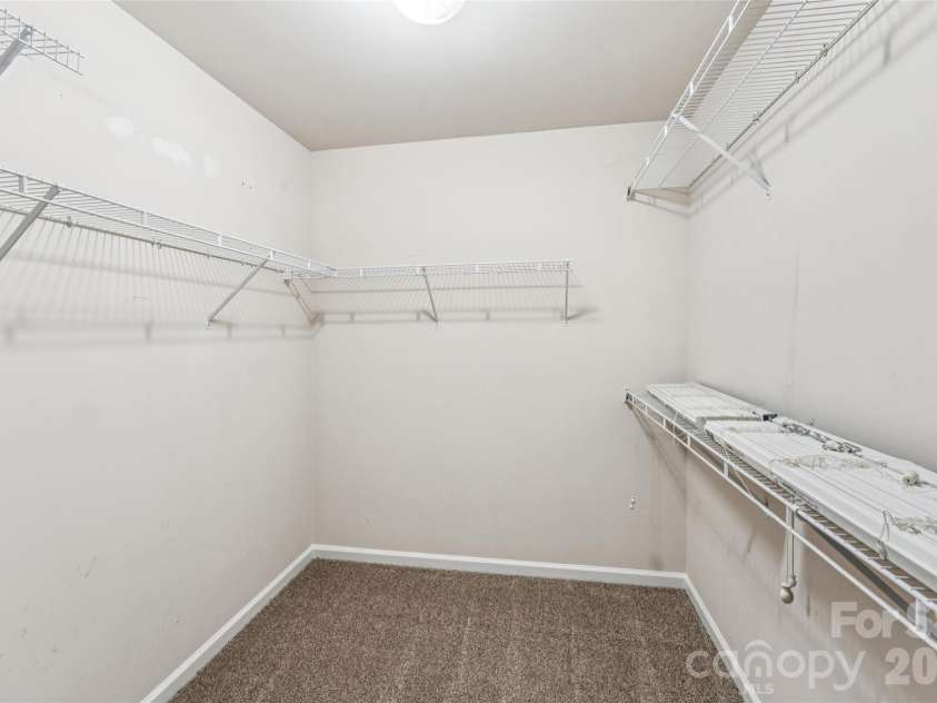 1206 Arrow Lake Court, Fort Mill, SC 29707.  MLS# CAR4371326, YatesRealty ID 19622. Primary closet