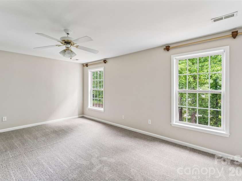 1206 Arrow Lake Court, Fort Mill, SC 29707.  MLS# CAR4371326, YatesRealty ID 19622. Upstairs bonus room beside primary bedroom