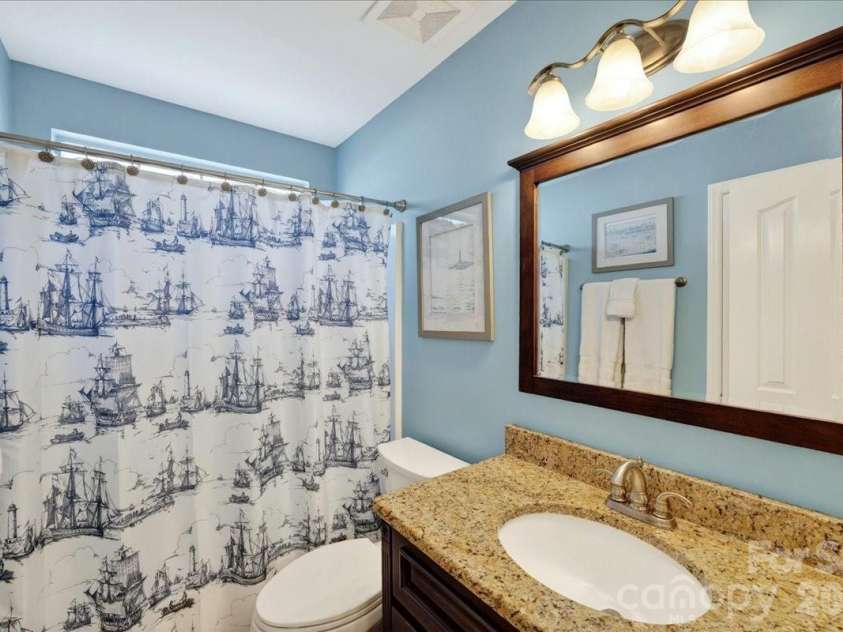 819 Mill Run Drive, Charlotte, NC 28209.  MLS# CAR4377088, YatesRealty ID 19623. 