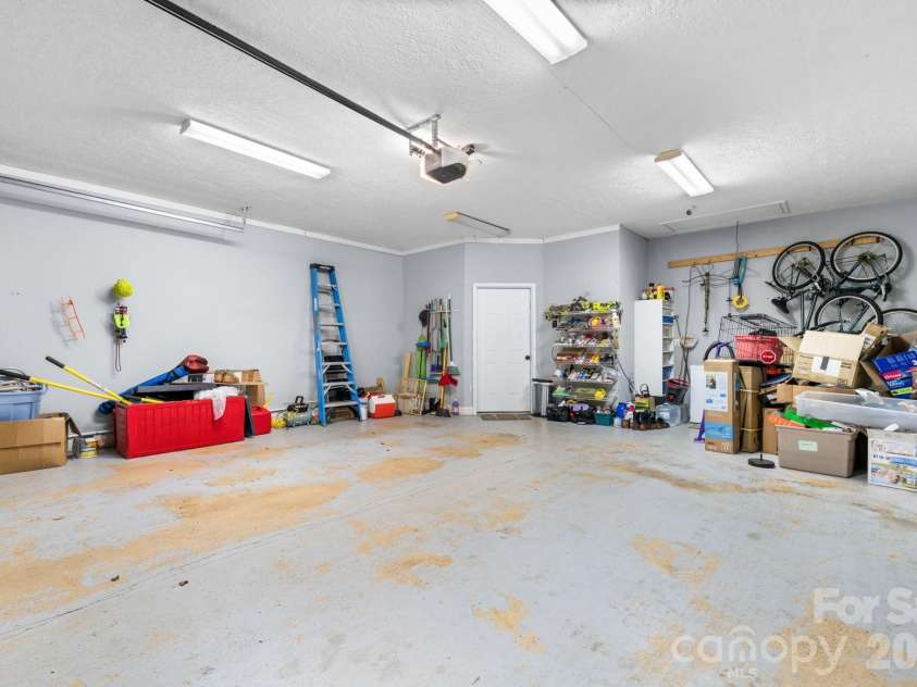 1315 Pear Drive, Conover, NC 28613.  MLS# CAR4364916, YatesRealty ID 19625. 