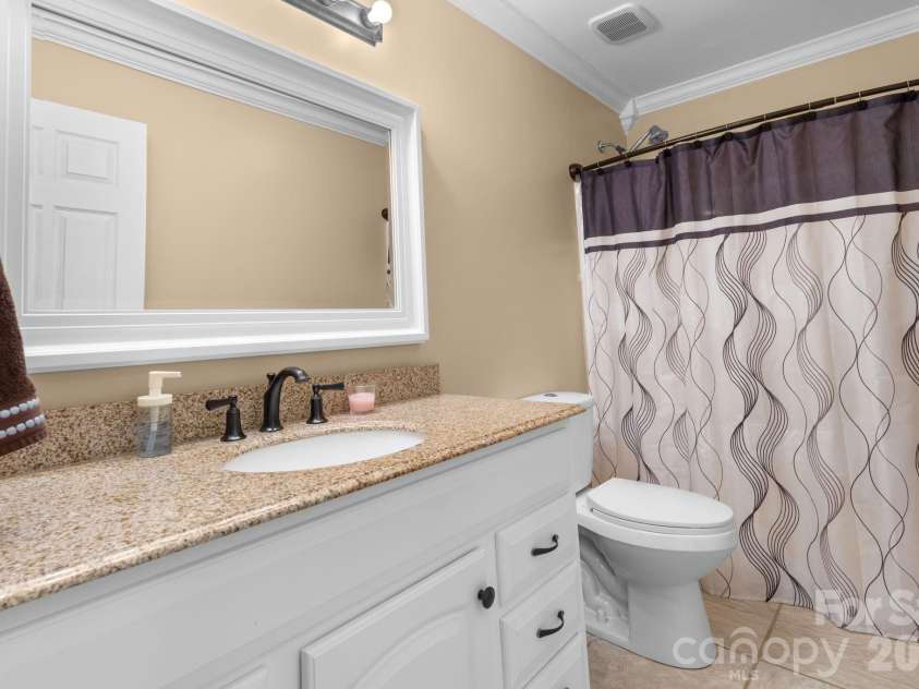 1315 Pear Drive, Conover, NC 28613.  MLS# CAR4364916, YatesRealty ID 19625. 