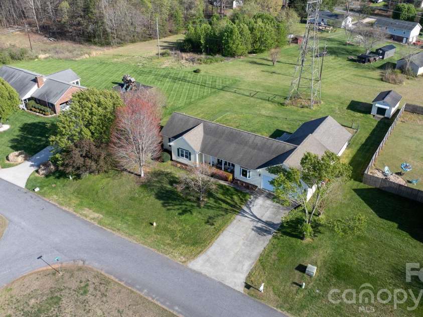 1315 Pear Drive, Conover, NC 28613.  MLS# CAR4364916, YatesRealty ID 19625. 
