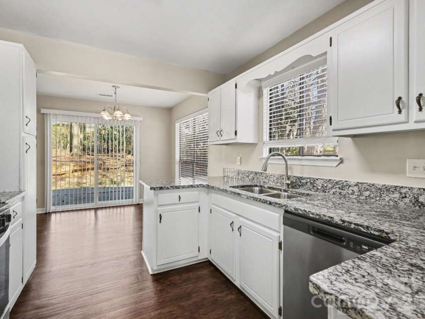 7341 Elwood Drive, Charlotte, NC 28227.  MLS# CAR4344772, YatesRealty ID 19627. 