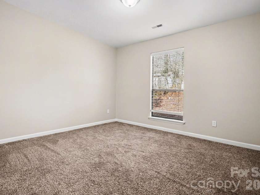 7341 Elwood Drive, Charlotte, NC 28227.  MLS# CAR4344772, YatesRealty ID 19627. 