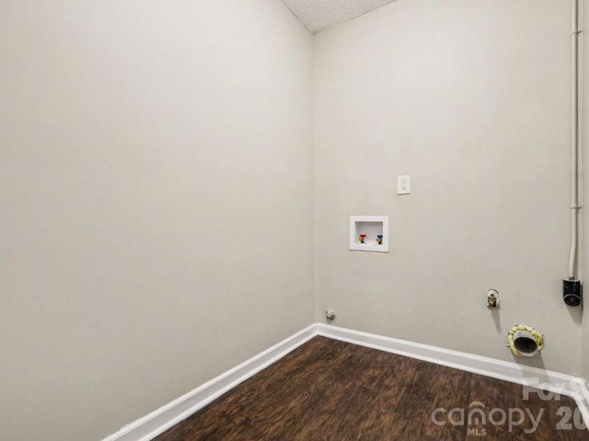 7341 Elwood Drive, Charlotte, NC 28227.  MLS# CAR4344772, YatesRealty ID 19627. 