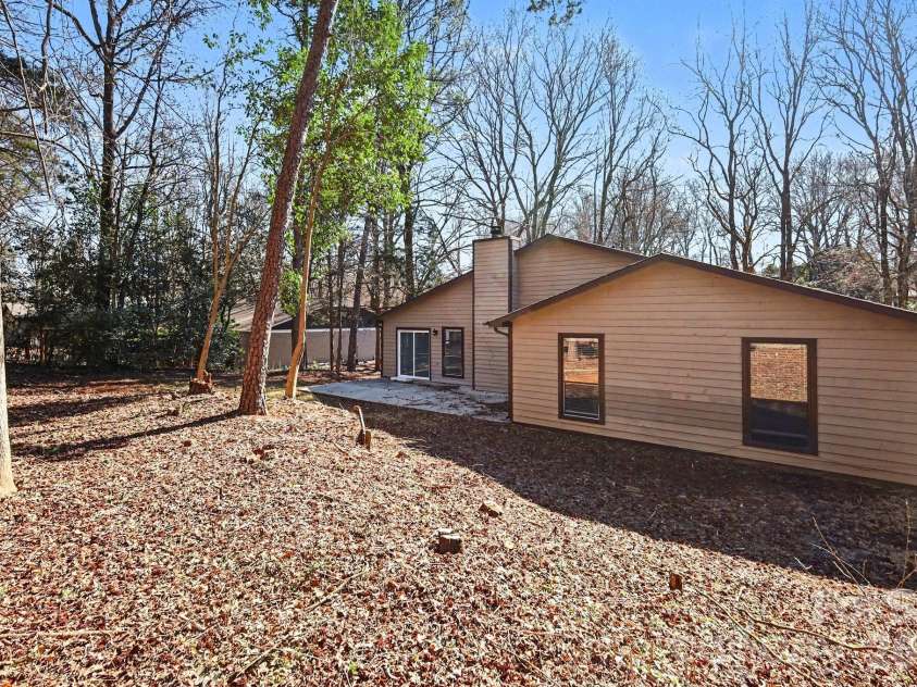 7341 Elwood Drive, Charlotte, NC 28227.  MLS# CAR4344772, YatesRealty ID 19627. 