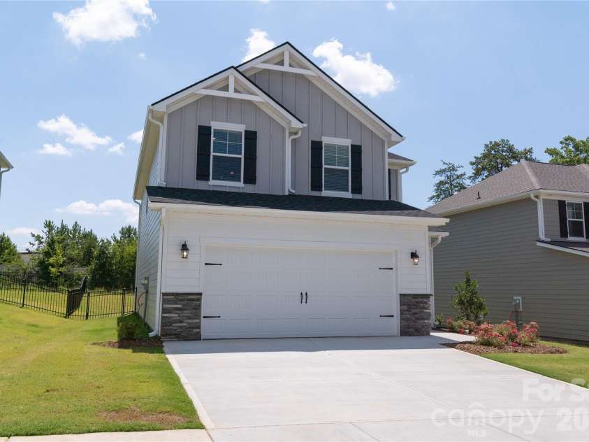 4994 Twin River Drive, Denver, NC 28037.  MLS# CAR4362321, YatesRealty ID 19628. 