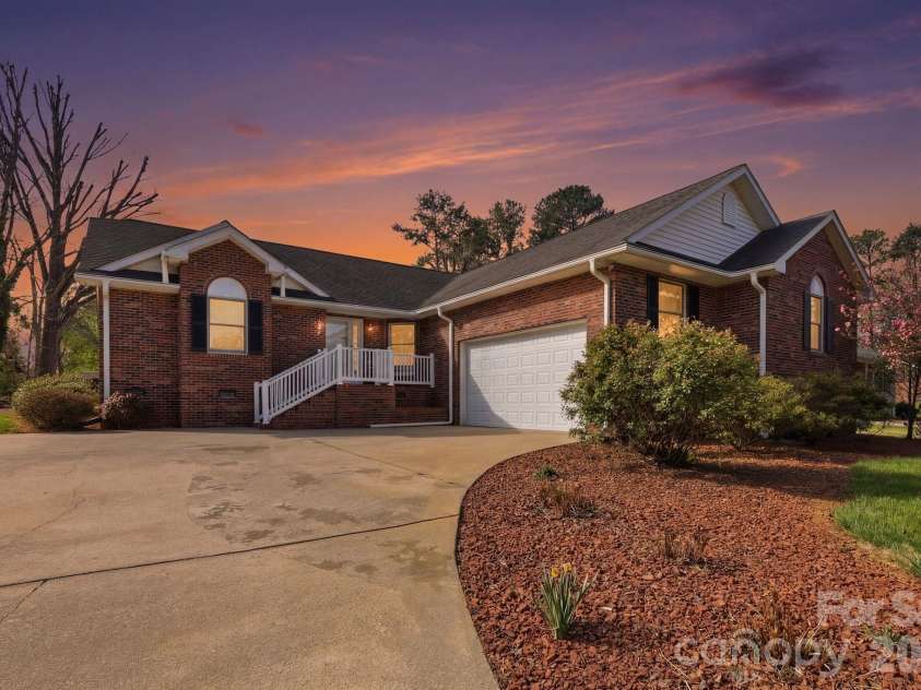 105 Stevens Road, Salisbury, NC 28147.  MLS# CAR4361103, YatesRealty ID 19629. 