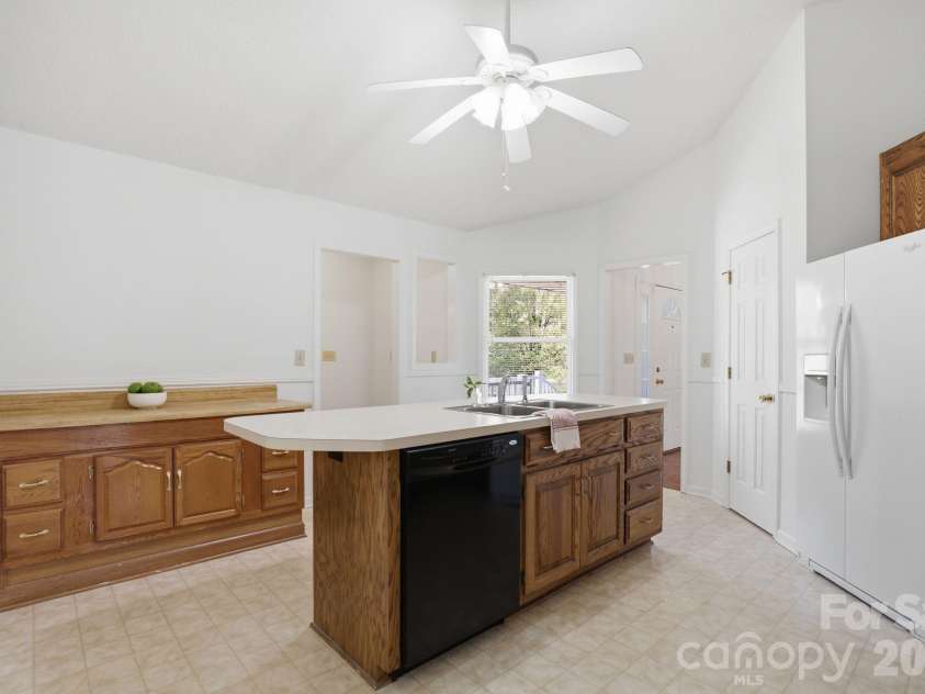 105 Stevens Road, Salisbury, NC 28147.  MLS# CAR4361103, YatesRealty ID 19629. 