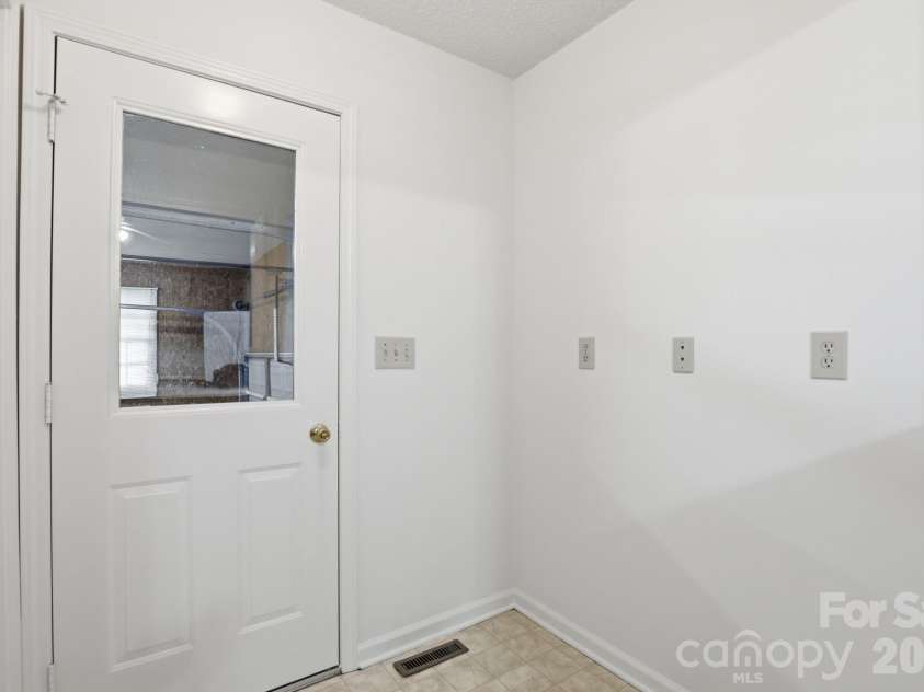 105 Stevens Road, Salisbury, NC 28147.  MLS# CAR4361103, YatesRealty ID 19629. 