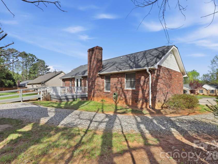 105 Stevens Road, Salisbury, NC 28147.  MLS# CAR4361103, YatesRealty ID 19629. 