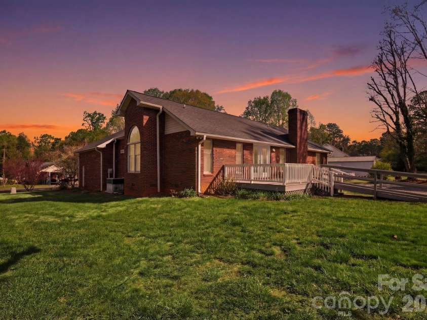 105 Stevens Road, Salisbury, NC 28147.  MLS# CAR4361103, YatesRealty ID 19629. 