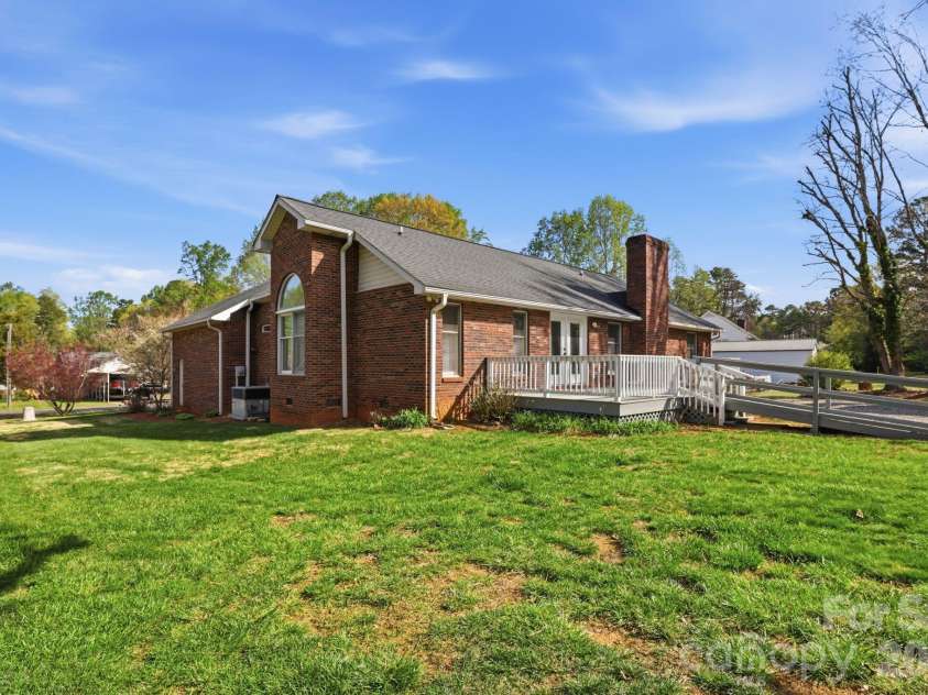 105 Stevens Road, Salisbury, NC 28147.  MLS# CAR4361103, YatesRealty ID 19629. 