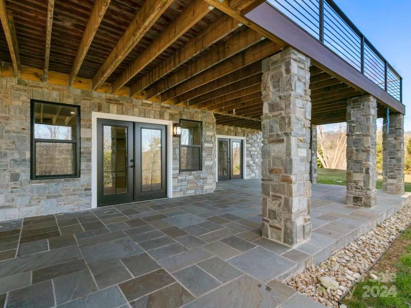 345 Scarlet Tanager Court, Arden, NC 28704.  MLS# CAR4202032, YatesRealty ID 1963. Patio