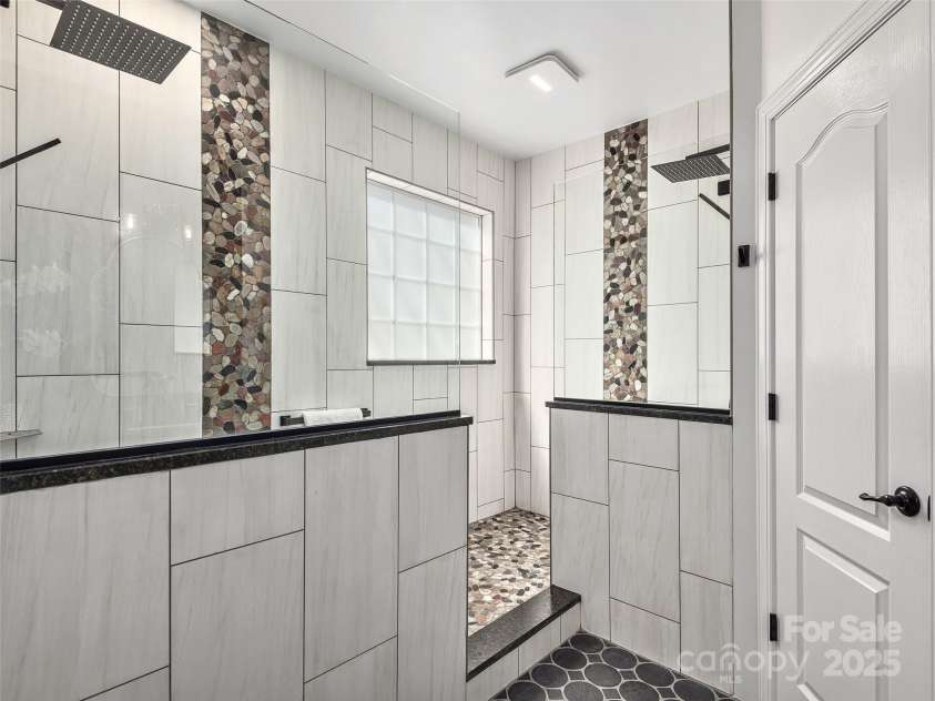115 Springhead Court, Arden, NC 28704.  MLS# CAR4228492, YatesRealty ID 19631. 