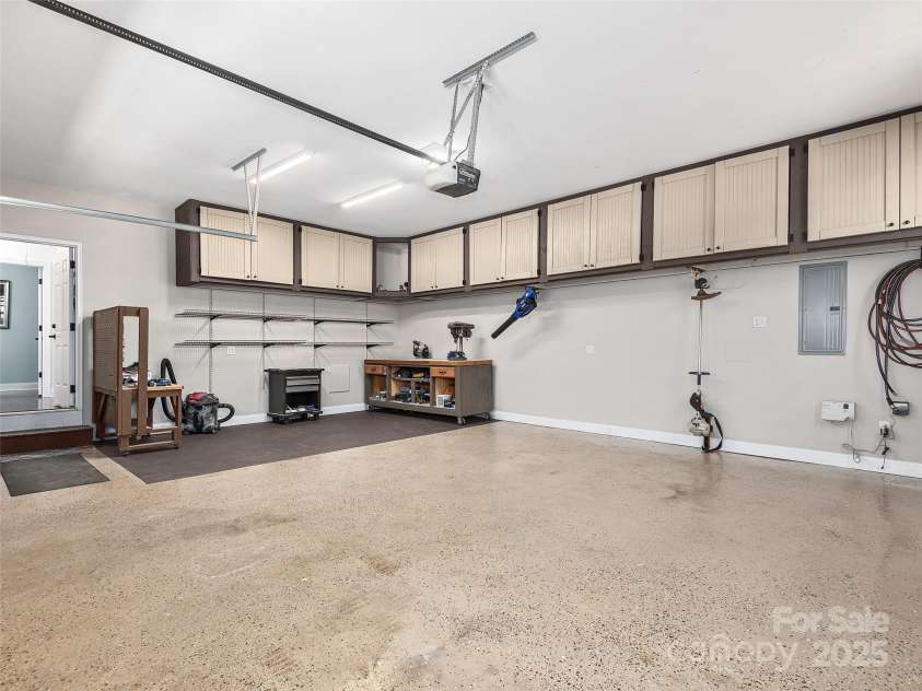 115 Springhead Court, Arden, NC 28704.  MLS# CAR4228492, YatesRealty ID 19631. 