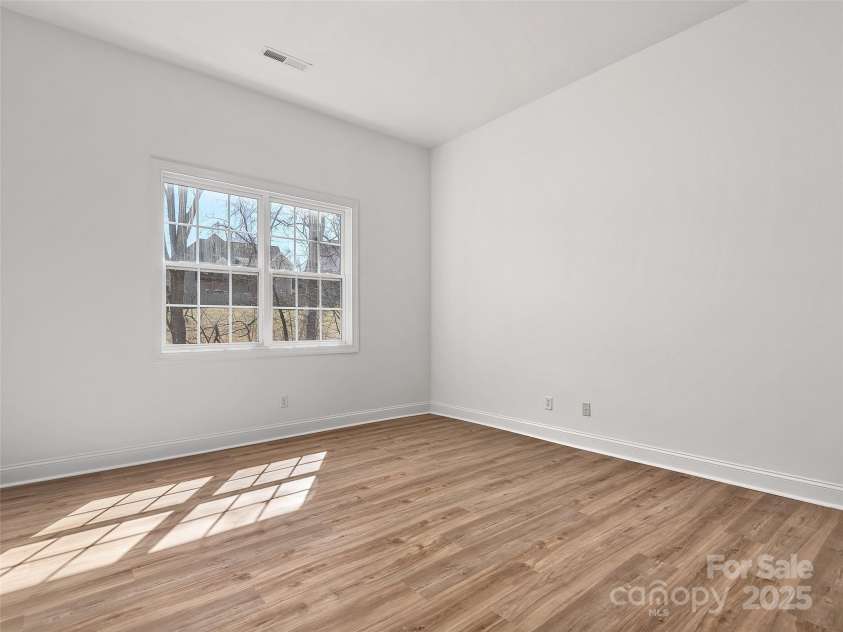 115 Springhead Court, Arden, NC 28704.  MLS# CAR4228492, YatesRealty ID 19631. 
