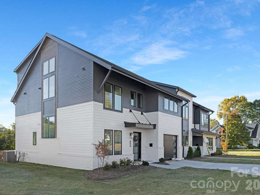 404 Dover Avenue, Charlotte, NC 28209.  MLS# CAR4346788, YatesRealty ID 19631. 