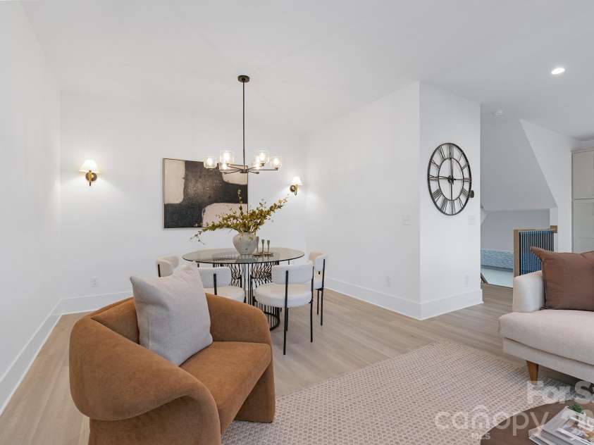 404 Dover Avenue, Charlotte, NC 28209.  MLS# CAR4346788, YatesRealty ID 19631. 