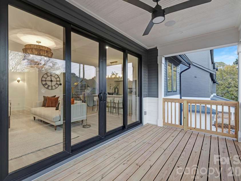 404 Dover Avenue, Charlotte, NC 28209.  MLS# CAR4346788, YatesRealty ID 19631. 