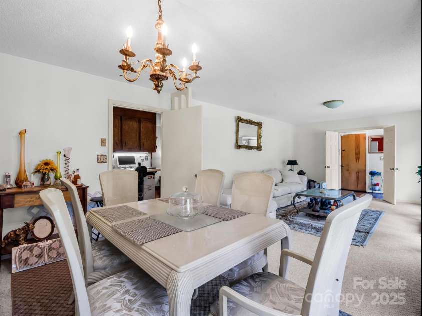 2512 Brevard Road, Hendersonville, NC 28791.  MLS# CAR4237635, YatesRealty ID 19632. 