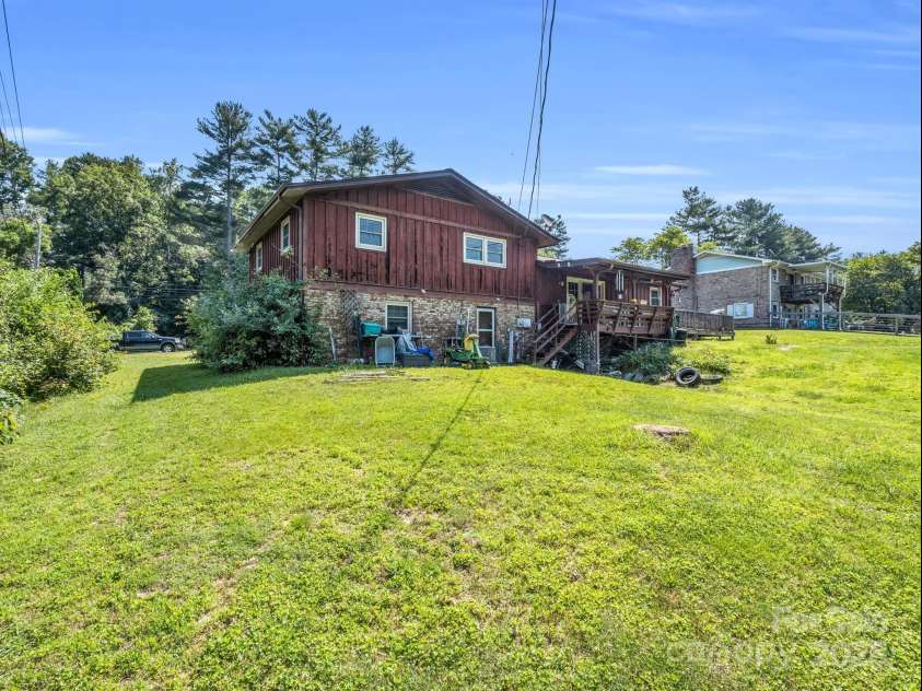 2512 Brevard Road, Hendersonville, NC 28791.  MLS# CAR4237635, YatesRealty ID 19632. 