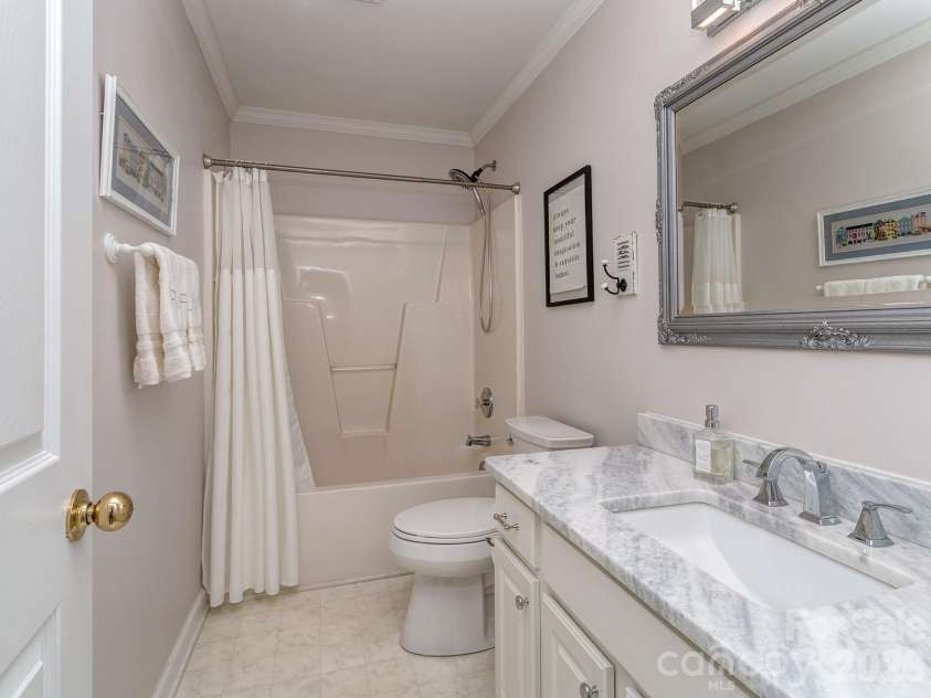 4651 Glasgow Court, Gastonia, NC 28056.  MLS# CAR4372254, YatesRealty ID 19632. 