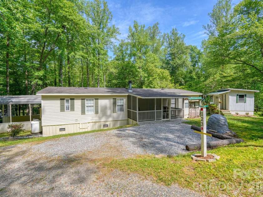 123 Little Rock Way, Mill Spring, NC 28756.  MLS# CAR4375558, YatesRealty ID 19634. 