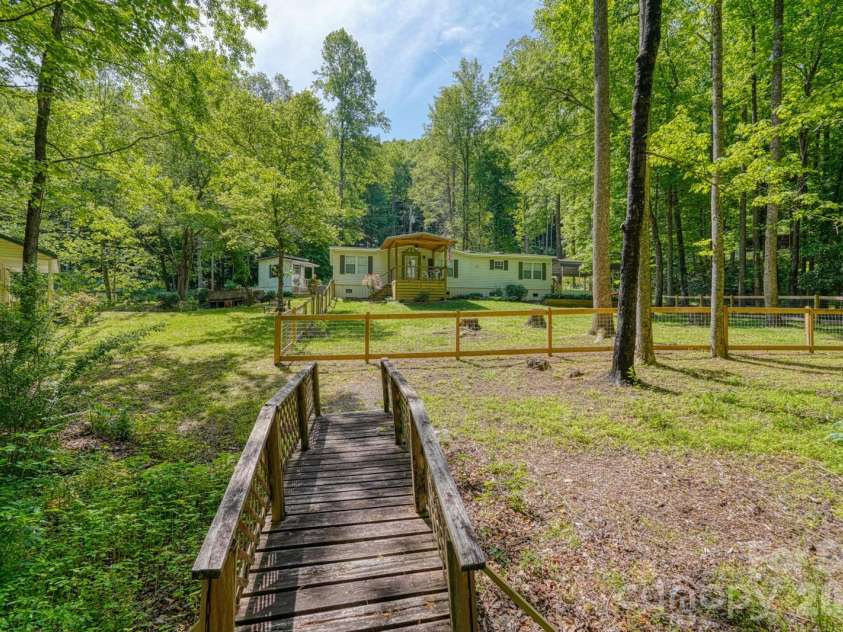 123 Little Rock Way, Mill Spring, NC 28756.  MLS# CAR4375558, YatesRealty ID 19634. 