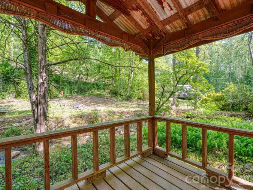 123 Little Rock Way, Mill Spring, NC 28756.  MLS# CAR4375558, YatesRealty ID 19634. 