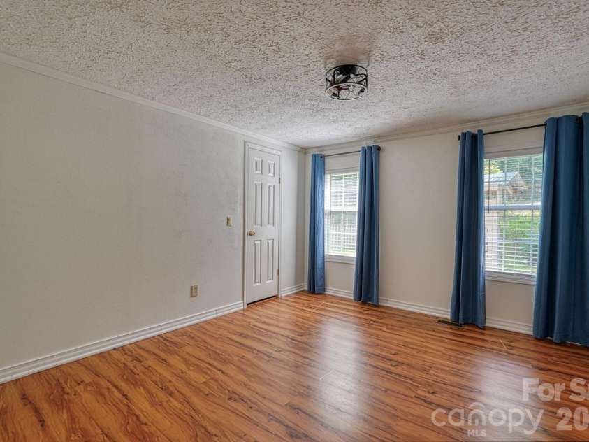 123 Little Rock Way, Mill Spring, NC 28756.  MLS# CAR4375558, YatesRealty ID 19634. 
