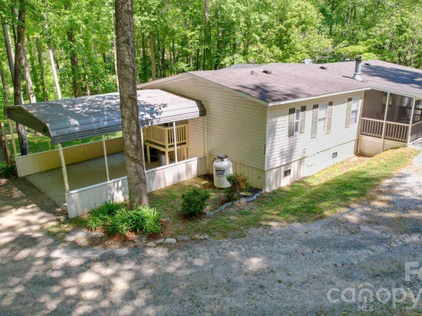 123 Little Rock Way, Mill Spring, NC 28756.  MLS# CAR4375558, YatesRealty ID 19634. 