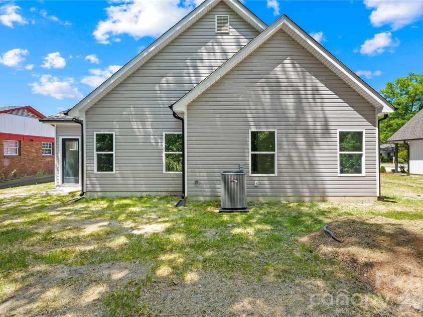 731 Clarinda Street, Rock Hill, SC 29730.  MLS# CAR4373156, YatesRealty ID 19635. 