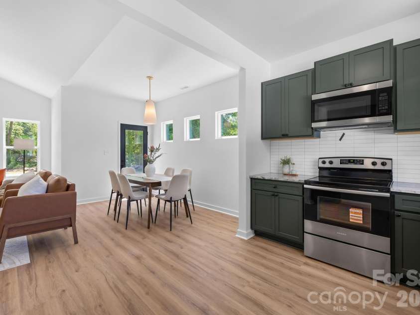 731 Clarinda Street, Rock Hill, SC 29730.  MLS# CAR4373156, YatesRealty ID 19635. Previous Staging