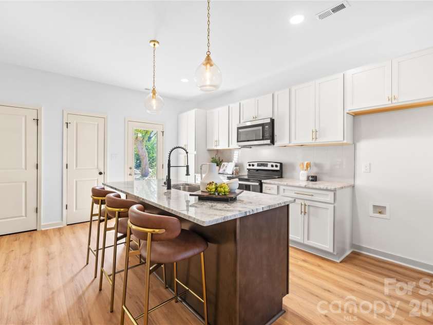 729 Clarinda Street, Rock Hill, SC 29730.  MLS# CAR4361389, YatesRealty ID 19637. 